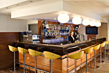 NH Hamburg Altona: Bar/Lounge