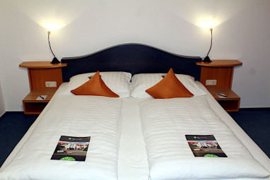 H+ Hotel Erfurt: Room