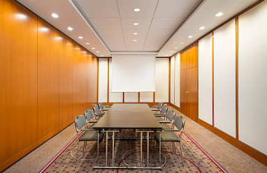 Leonardo Weimar: Meeting Room