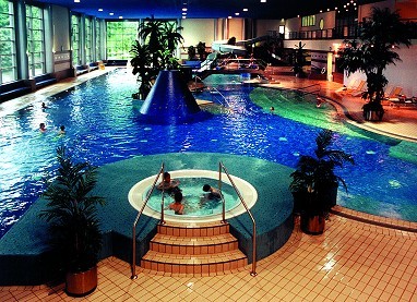 City Hotel am CCS: Piscine