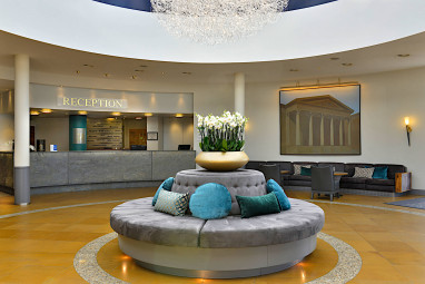 Best Western Premier Parkhotel Kronsberg: Accueil