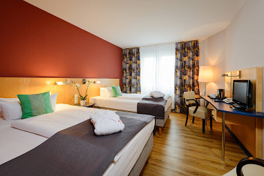 AMEDIA Hotel Dresden Elbpromenade: Room