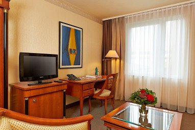 H+ Hotel Hannover: Room