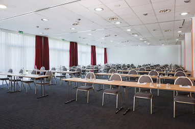 H+ Hotel Hannover: Sala de conferencia
