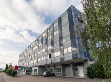 Ramada by Wyndham Hotel Hannover: Exterior View