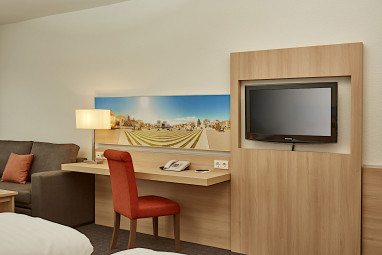H+ Hotel Darmstadt: Room