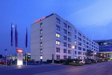 Mercure Hotel Frankfurt Eschborn Ost: Buitenaanzicht