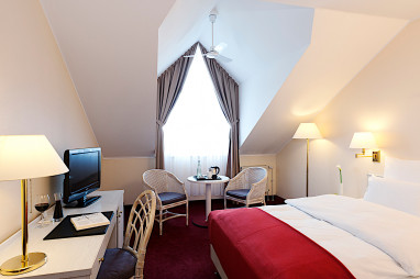 Courtyard by Marriott Magdeburg: Room