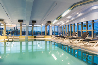 Maritim Hotel München: Zwembad