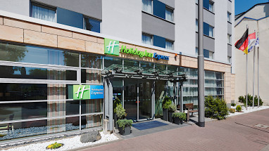 Holiday Inn Express Frankfurt Messe: Vista exterior