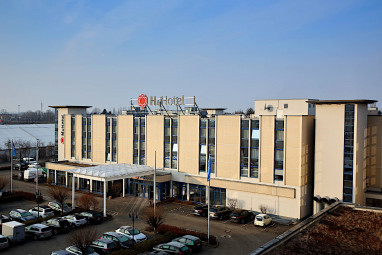 H4 Hotel Leipzig: Vista exterior
