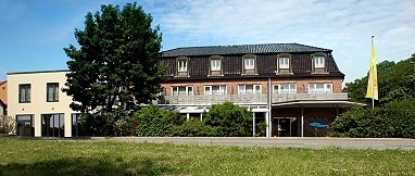 Hotel am See Grevesmühlen: Buitenaanzicht