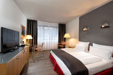 Holiday Inn Berlin City-West: Habitación