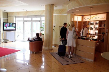 Business-Vital-Hotel: Hall