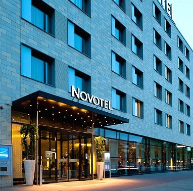 Novotel Hamburg City Alster: Außenansicht