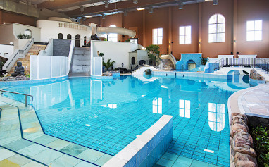 Van der Valk Resort Linstow: Zwembad