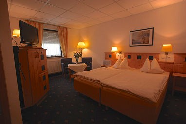 Hotel zum Löwen GmbH: Zimmer