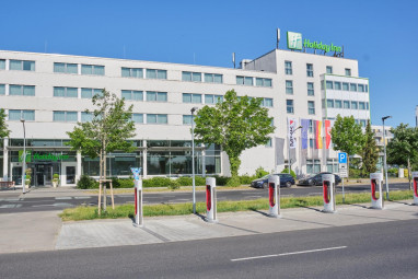Holiday Inn Berlin Airport Conference Centre: Buitenaanzicht
