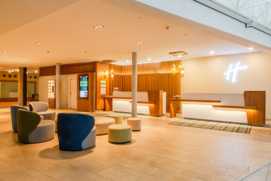 Holiday Inn Berlin Airport Conference Centre: Lobby