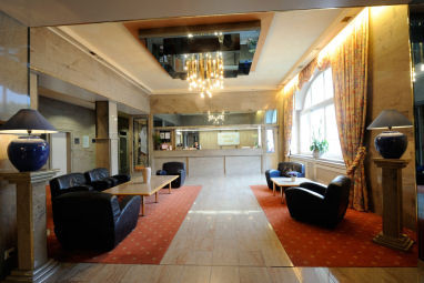 PK Parkhotel Kurhaus: Lobby