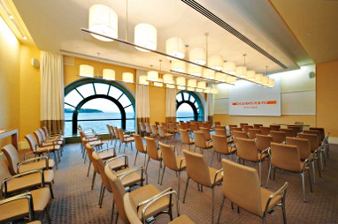 Monte-Carlo Bay Hotel & Resort: Meeting Room