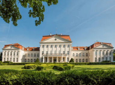 Austria Trend Hotel Schloss Wilhelminenberg: Buitenaanzicht