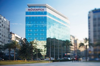 Mövenpick Hotel Izmir: Außenansicht