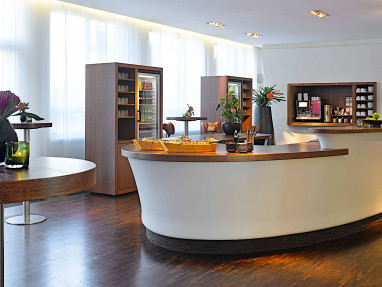 east Hotel und Restaurant GmbH: Lobby