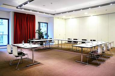 INNSIDE by Melia Dresden: Meeting Room