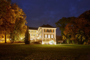 Schloss Burgellern: Exterior View