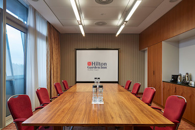 Hilton Garden Inn Frankfurt Airport: Salle de réunion