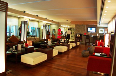 Nippon Hotel Taksim: Bar/lounge