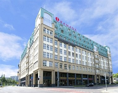 H+ Hotel Leipzig: Außenansicht