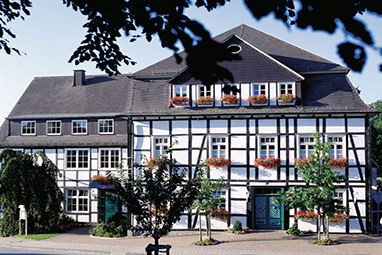 Romantik Landhotel Knippschild: Exterior View