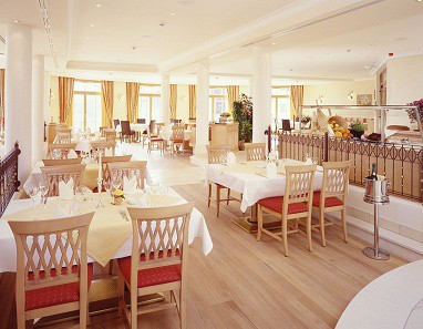 Hotel und Landgasthof Altwirt : Restaurante