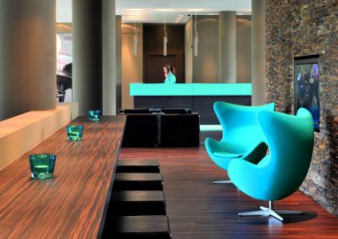 Motel One Hamburg-Airport: Bar/Lounge