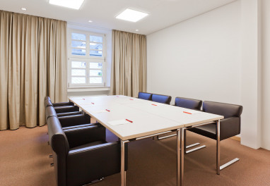 Kardinal Schulte Haus: Meeting Room