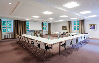 Kardinal Schulte Haus: Meeting Room
