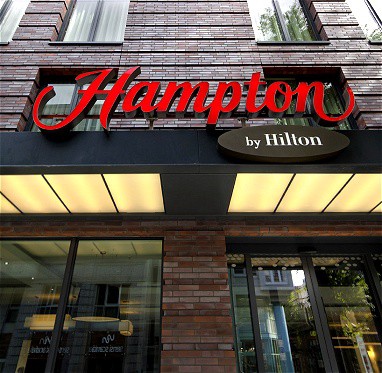 Hampton by Hilton Berlin City West : Außenansicht