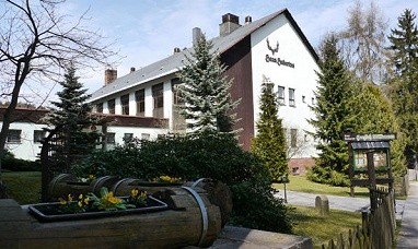 Naturparkhotel Haus Hubertus: Buitenaanzicht