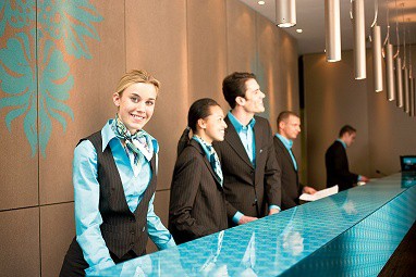 Motel One Salzburg : Außenansicht