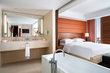 JW Marriott Hotel Frankfurt: Room