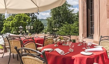 Romantik Hotel Schloss Rettershof: Buitenaanzicht