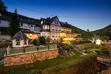 Hotel & Restaurant Weinberg-Schlösschen: Exterior View