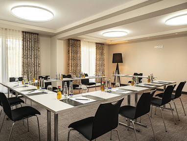 Victor´s Residenz-Hotel Teistungenburg: Sala de conferencia