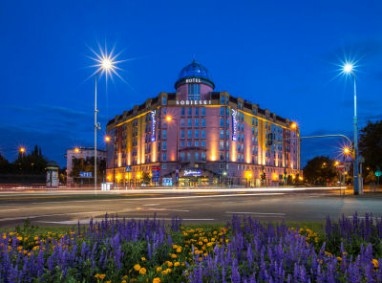 Radisson Blu Sobieski Hotel, Warsaw: Außenansicht