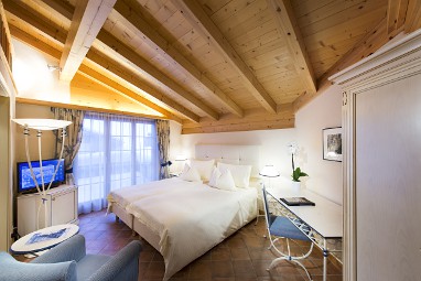 Golfhotel Les Hauts de Gstaad & SPA: Chambre