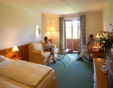 Hotel Auf der Gsteig GmbH: Chambre