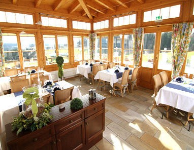 Hotel Auf der Gsteig GmbH: Restaurant