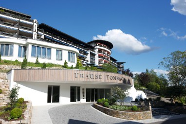 Hotel Traube Tonbach: Vue extérieure